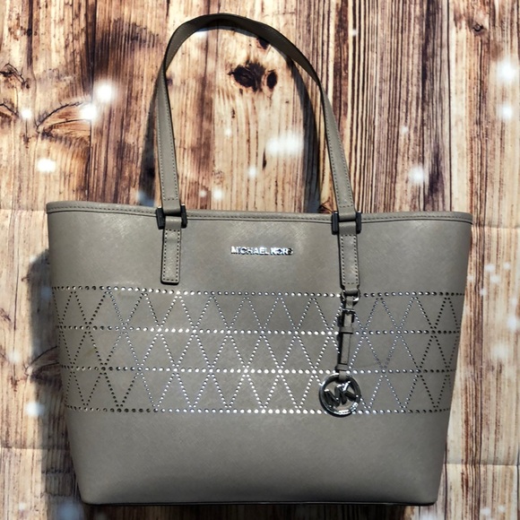 Michael Kors Handbags - Michael Kors light grey large purse